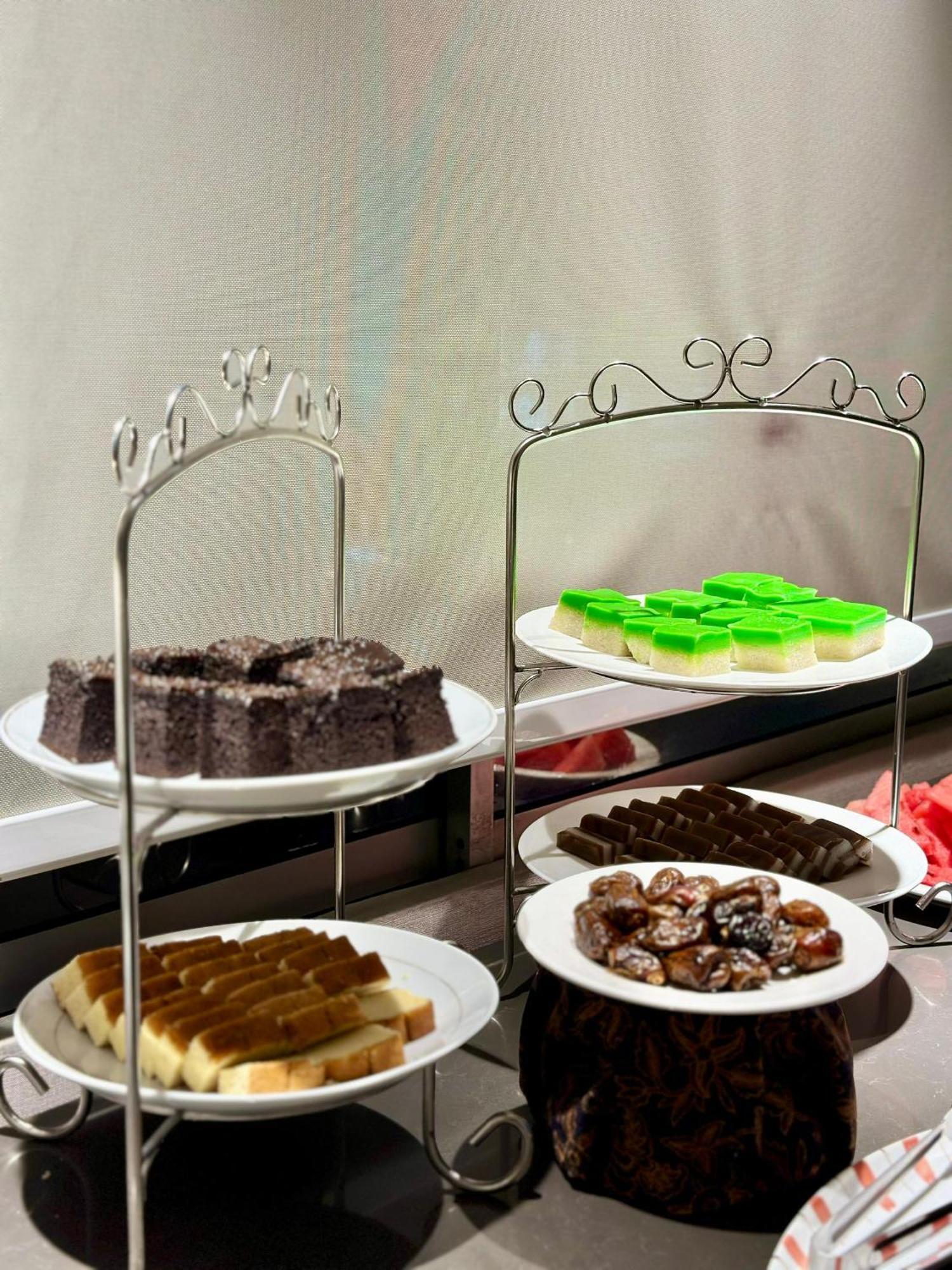 King Park Hotel โกตาคินาบาลู ภายนอก รูปภาพ