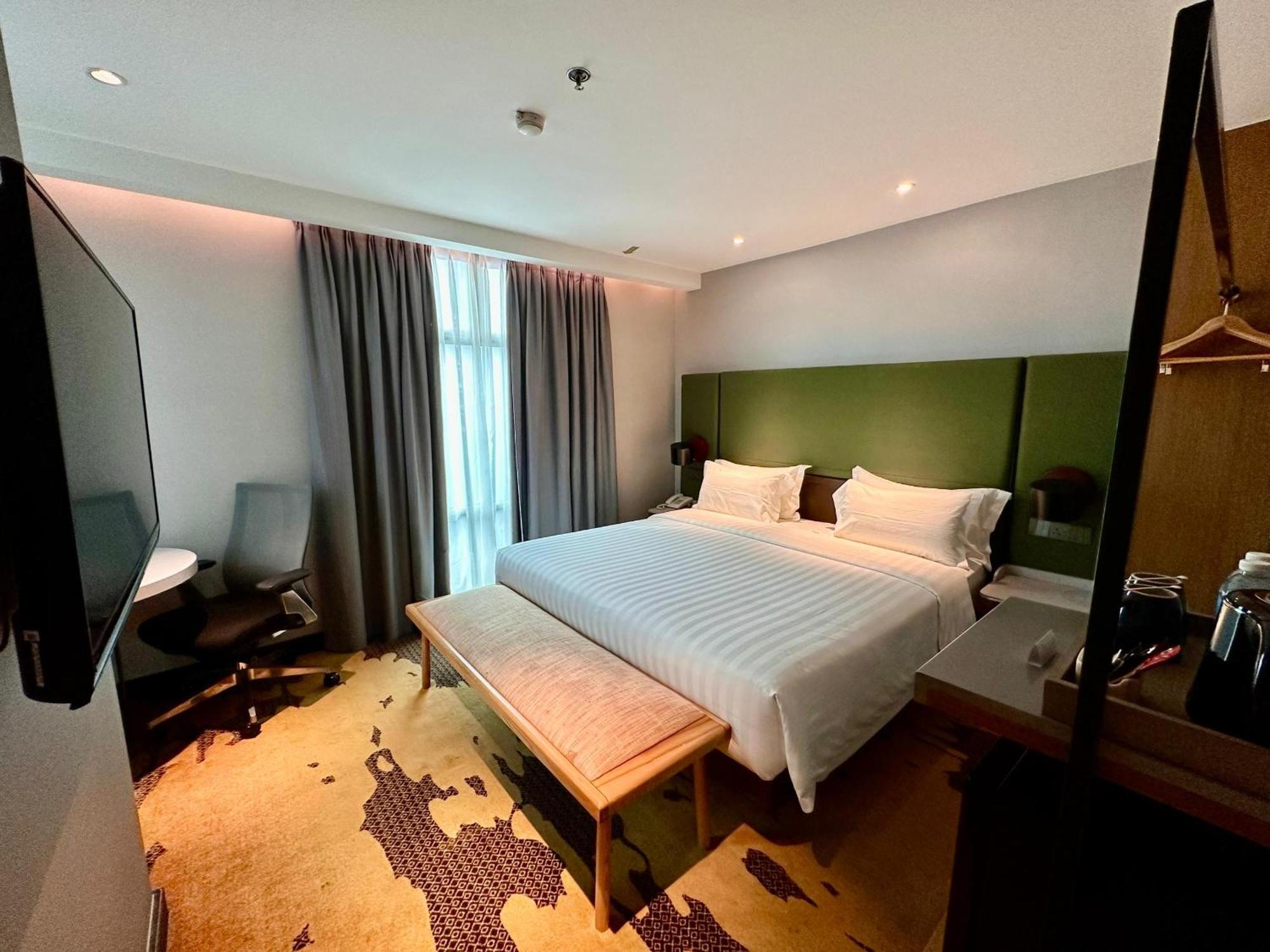 King Park Hotel โกตาคินาบาลู ภายนอก รูปภาพ