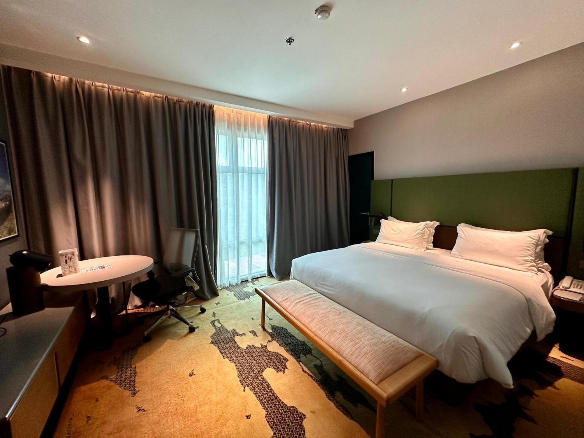 King Park Hotel โกตาคินาบาลู ภายนอก รูปภาพ